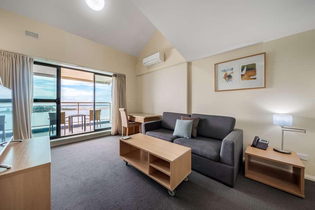 Oaks The Entrance Waterfront Suites Kamer foto