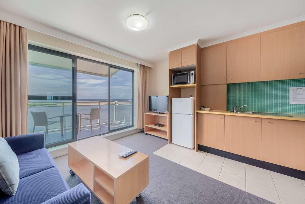 Oaks The Entrance Waterfront Suites Kamer foto
